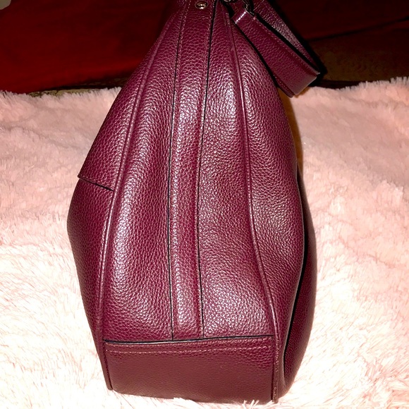 (EUC) Coach Cary Shoulder Bag/Wine Colored Leather - Picture 5 of 11